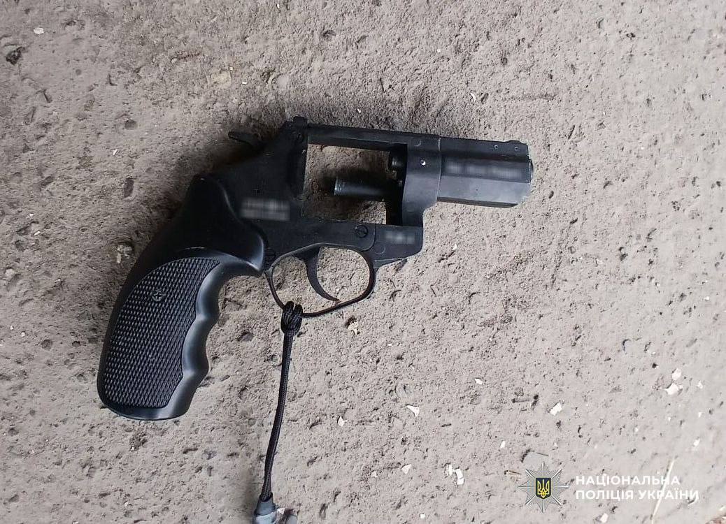 Нові деталі про затримання чоловіка, який влаштував стрілянину у Львові