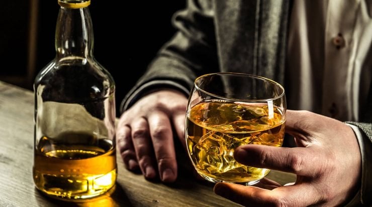 Популярні алкогольні напої назвали причиною небезпечно високого тиску