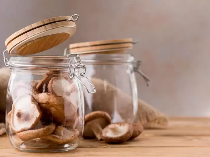 Лікарі розповіли, з якими продуктами заборонено поєднувати гриби