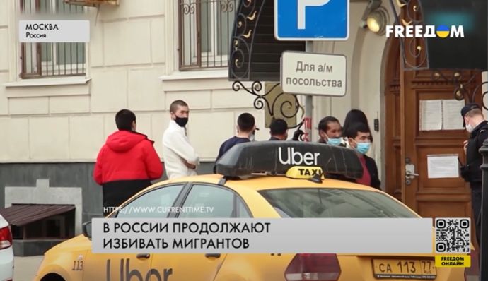 Ксенофобия усиливается: в России вводят новые ограничения на труд для мигрантов (ВИДЕО)