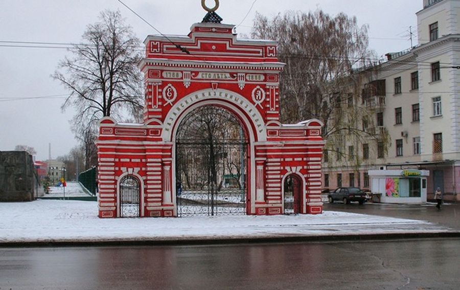 Один з “хребтів” російського ВПК: у ЦПД назвали ймовірну ціль атаки дронів у Казані