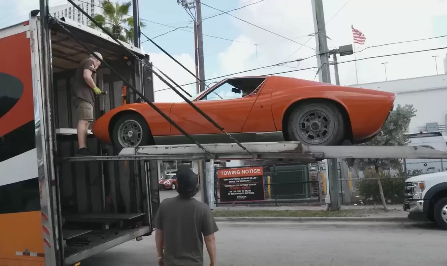 Це сталося випадково: чоловік знайшов Lamborghini батька, проданий 50 років тому