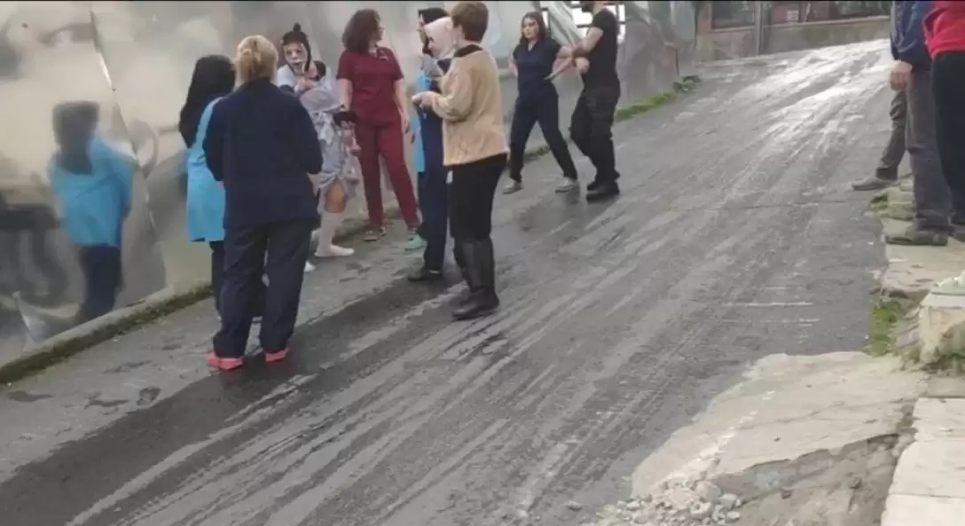 Жінка намагалася втекти з клініки після пластичної операції, щоб не платити