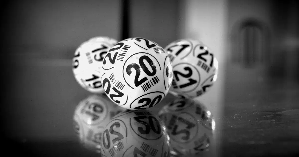 Жінка виграла 30 доларів у лотерею, а за кілька хвилин стала мільйонеркою