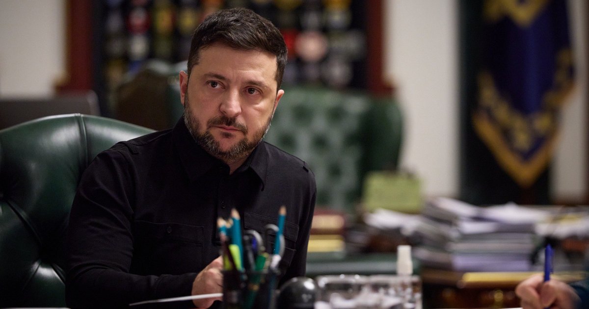 Чиновники США завтра обсудят с Зеленским условия мирного соглашения с РФ, — Reuters