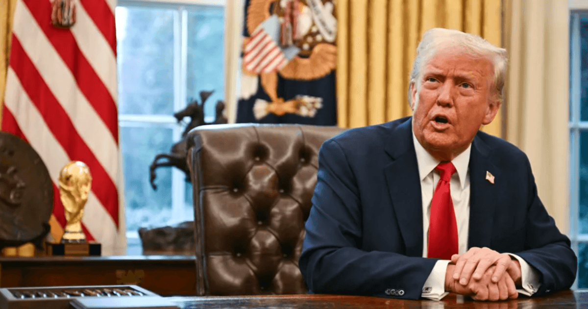 "Многие люди хотят увидеть, как это сработает": Трамп прокомментировал идею создания буферной зоны на Донбассе (видео)