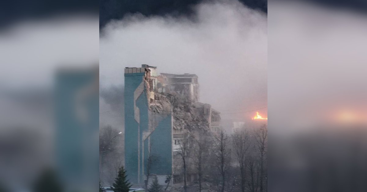 Удар по дому в Тернополе, пожар во Львове: какие последствия ракетной атаки ВС РФ (видео)
