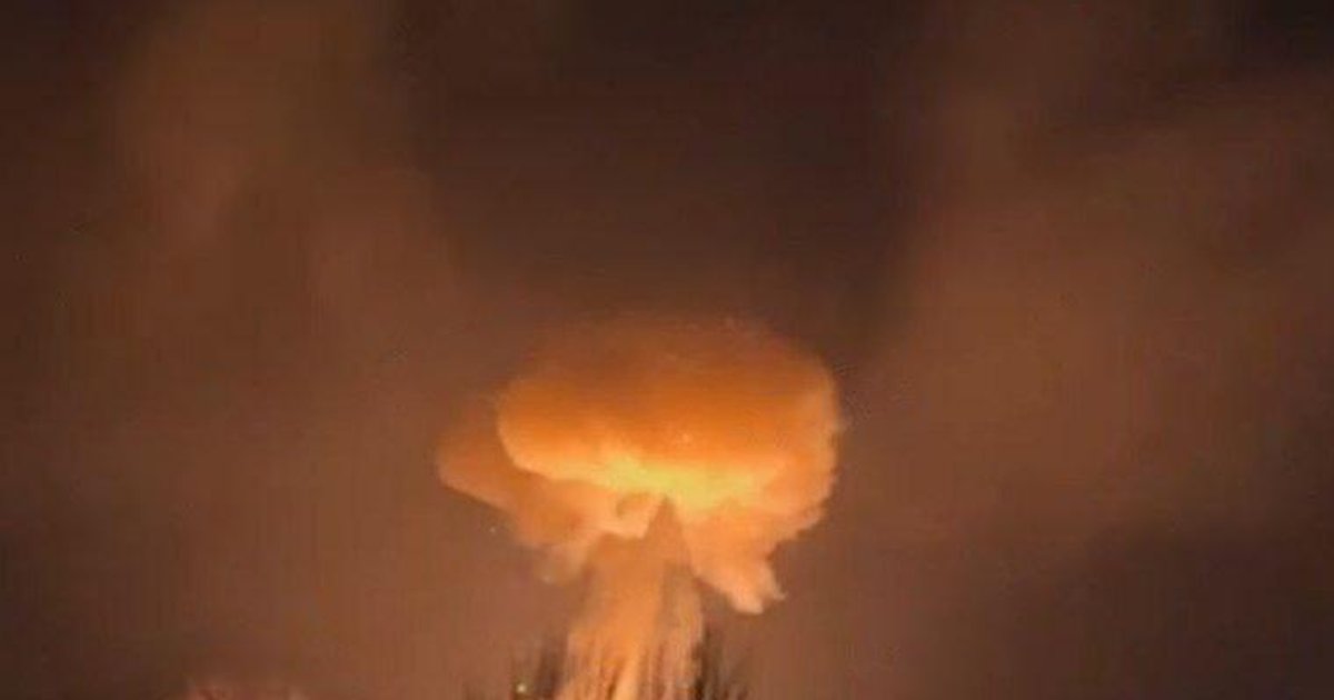 Прозвучали взрывы, поднялись пожары и возникли перебои со светом: Украину атакуют "Шахеды" (фото, видео)