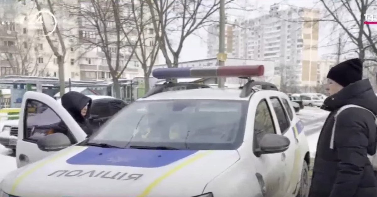 "Не знали, доживут ли до утра": жители Троещины 5 дней замерзали без отопления и света (видео)