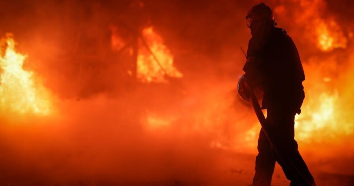 Массированная атака на Одессу: повреждены отель и жилые дома, есть много раненых (видео)