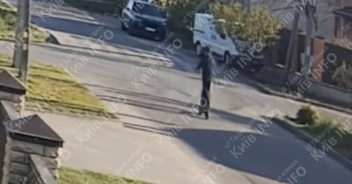 Смертельное ДТП на Киевщине: водитель сбил детей на самокате, погиб 10-летний мальчик (фото)