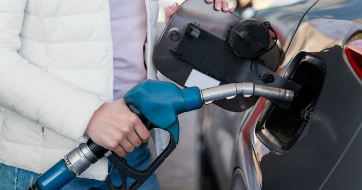 "В мире царствует неопределенность": в апреле с топливом в Украине будет непросто, — эксперт (видео)