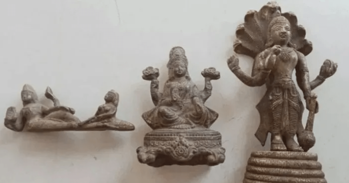Пытались скрыть от властей: в Индии нашли бронзовых идолов возрастом 400 лет