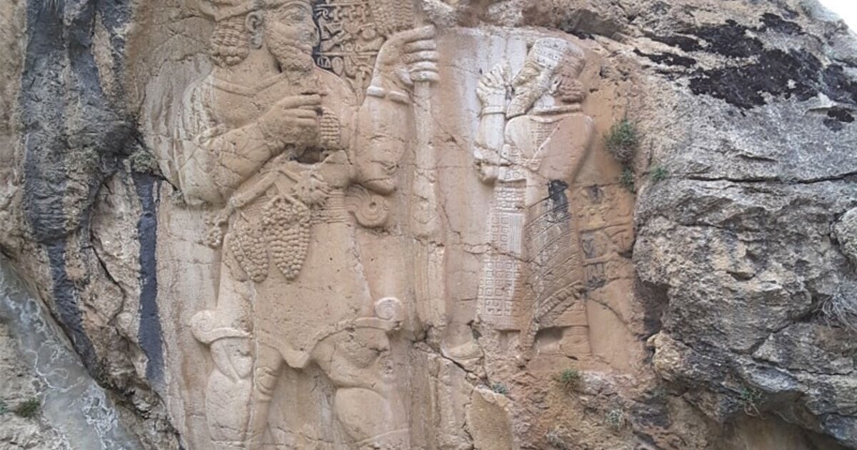 Под защитой короля и бога бури: археологи обнаружили древнюю надпись в Турции (фото)