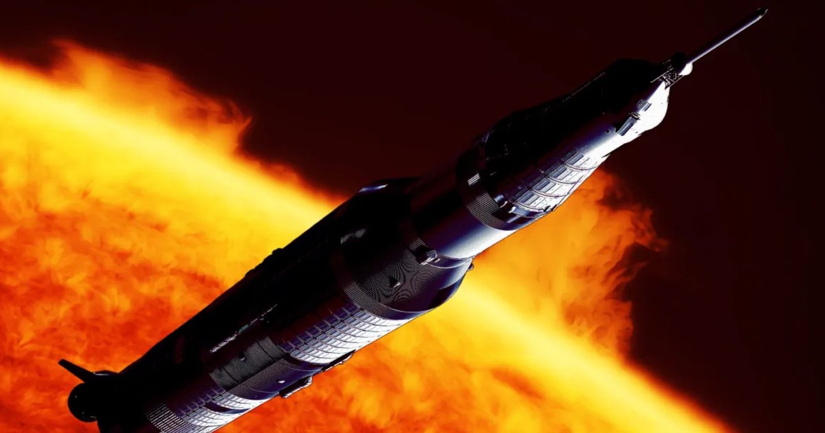 Астроном проверил возможность запуска гипотетического Путина на Солнце: что показали расчеты