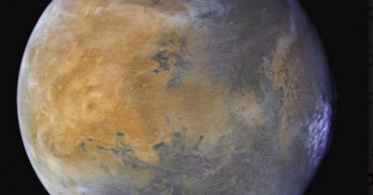 На Марсе увидели необычную пылевую бурю: она показала, как планета потеряла воду (фото)