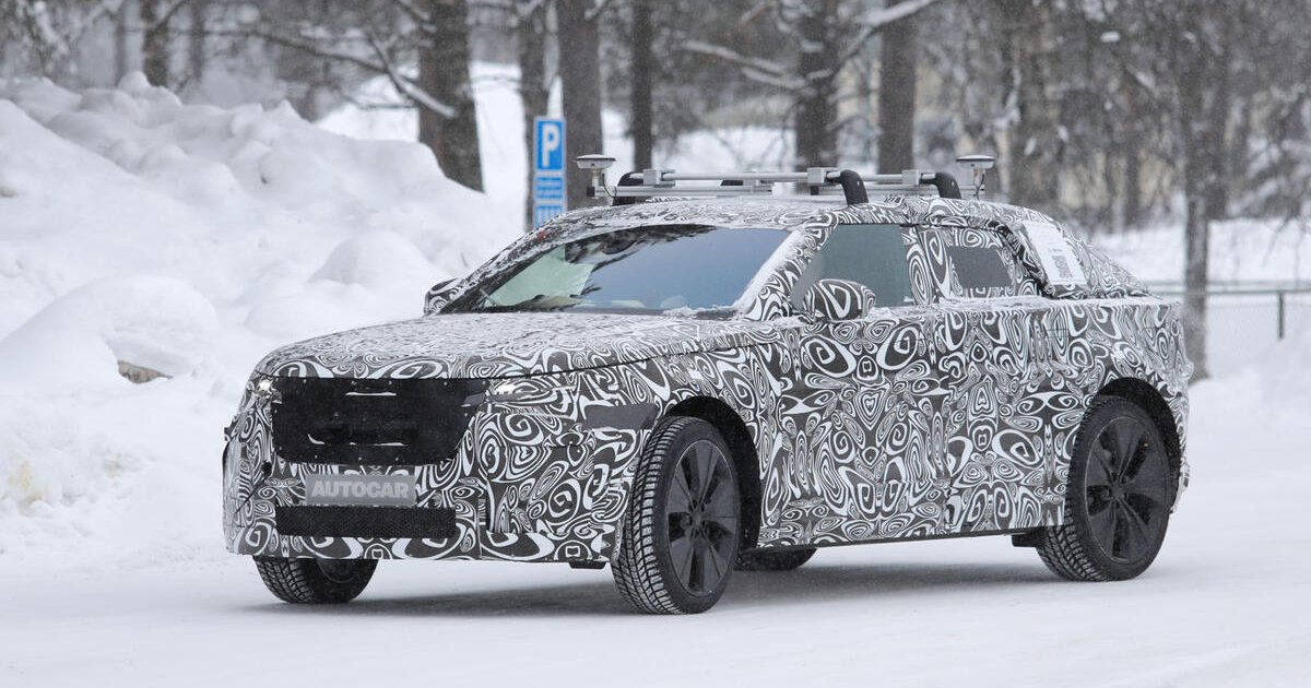 Кардинальные изменения: самый спортивный Range Rover нового поколения заметили на тестах (фото)