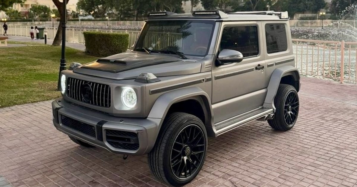 Маленький "Гелендваген": на продажу выставили Suzuki Jimny с ярким тюнингом (фото)