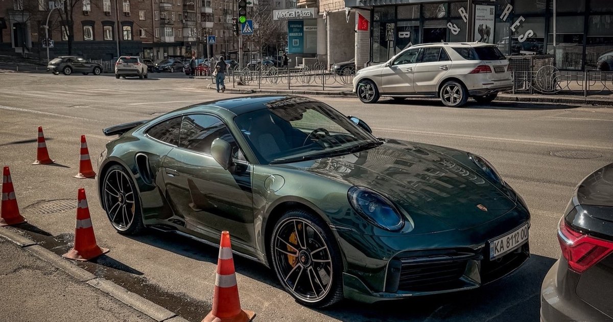 Настоящий эксклюзив: в Киеве засветился уникальный 650-сильный спорткар Porsche (фото)