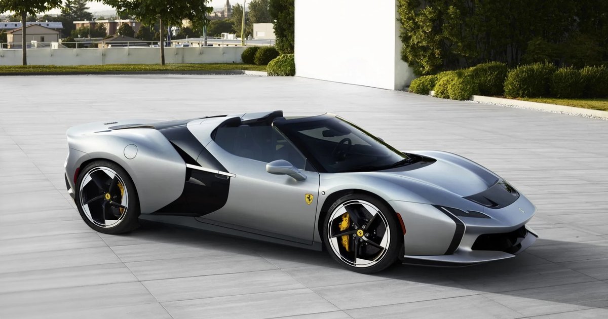 По индивидуальному заказу: дебютировал эксклюзивный суперкар Ferrari HC25 (фото, видео)