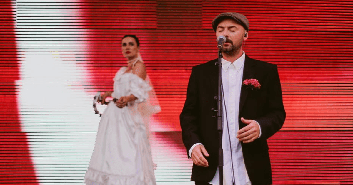 Автор хита "Танцюй зі мною повільно" в коме: что стоит знать о Михаиле Клименко