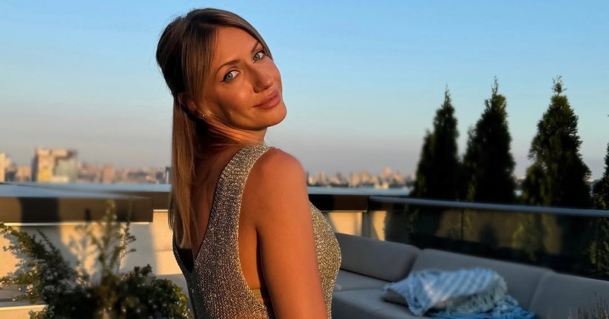 Леся Никитюк начала подготовку к свадьбе, намекнула ее подруга: "шьем свадебное платье"