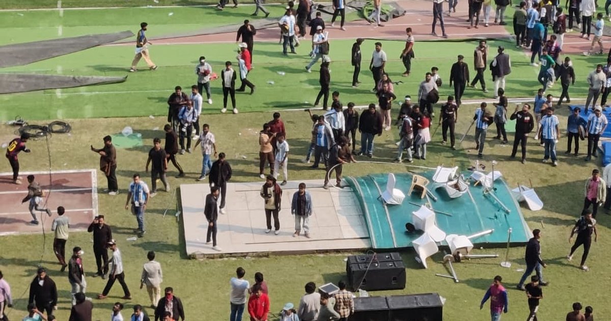 Фанаты Месси разгромили стадион в Калькутте: что произошло (видео)