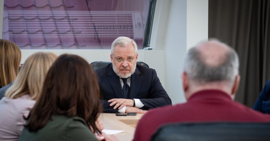Верховная Рада поддержала увольнение министра юстиции Галущенко, сам он не пришел