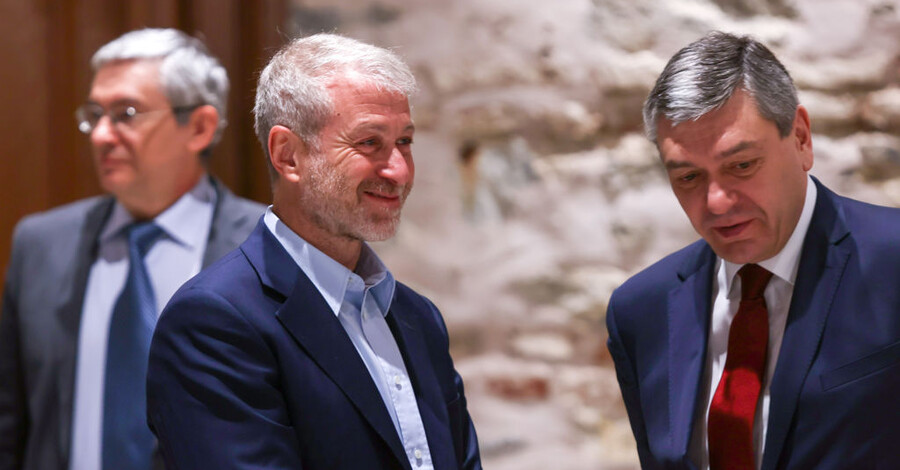 Британия дала Абрамовичу "последний шанс" передать Украине деньги от продажи "Челси"