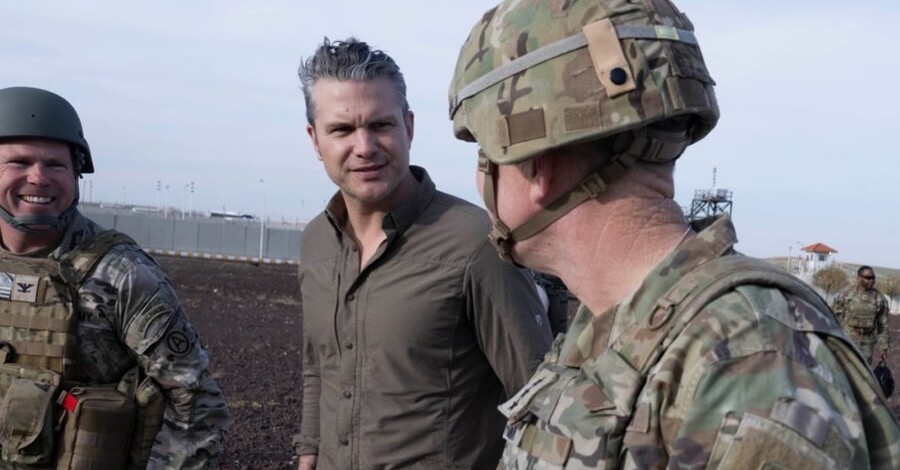 В Пентагоне заступились за Хегсета, который цитировал вымышленную "молитву" из "Криминального чтива"