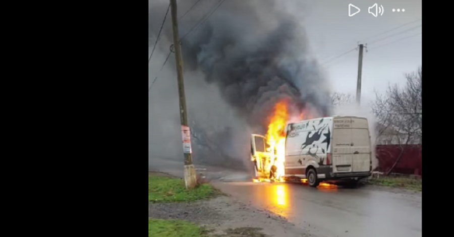 Россияне попали дроном в эвакуационное авто UAnimals в Донецкой области, в салоне были собаки
