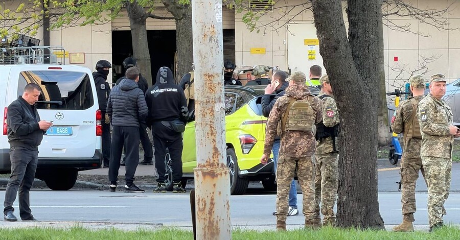 Следами «стрелка из Голосеево»: что помешало полиция предотвратить трагедию