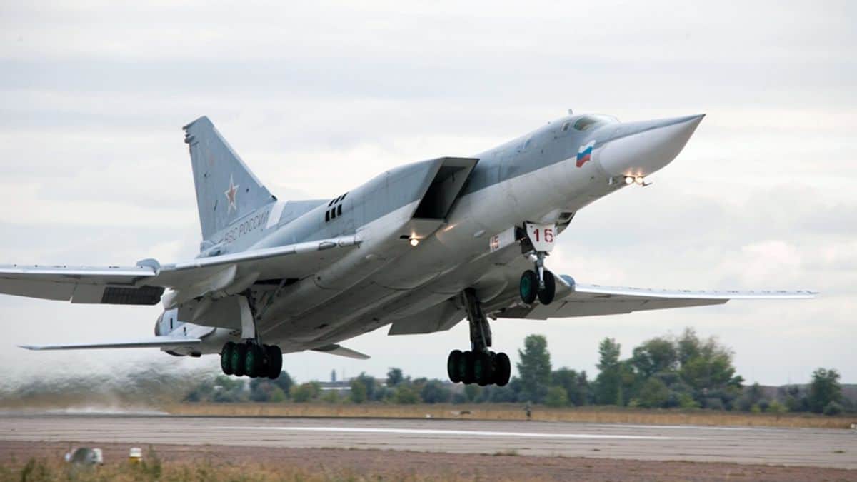 Столтенберг про збиття російського Ту-22: Це частина права України на самооборону