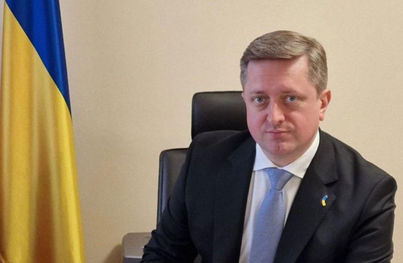 Посол у Чехії відреагував на зняття українського прапора з будівлі МВС