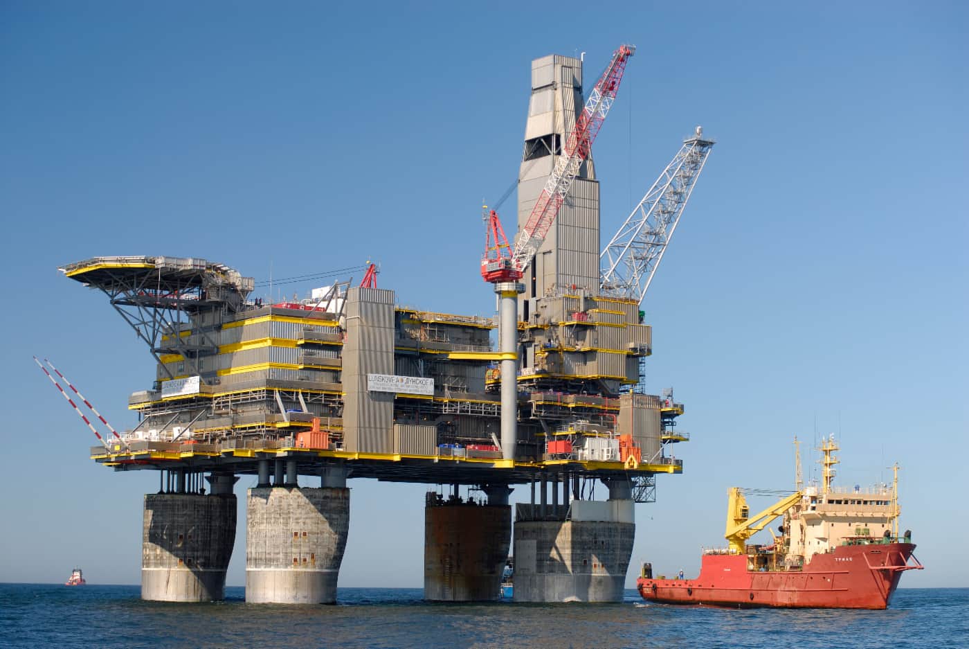 США дозволили продаж нафти з російського проєкту "Сахалін-2" до 18 червня