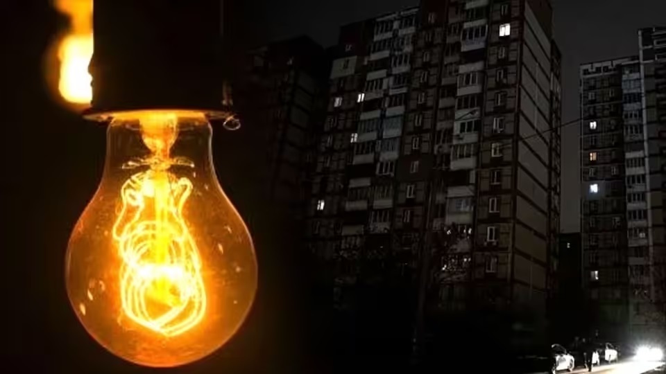 Світло відключатимуть двічі на добу: Графік відключень електроенергії на середу, 7 січня