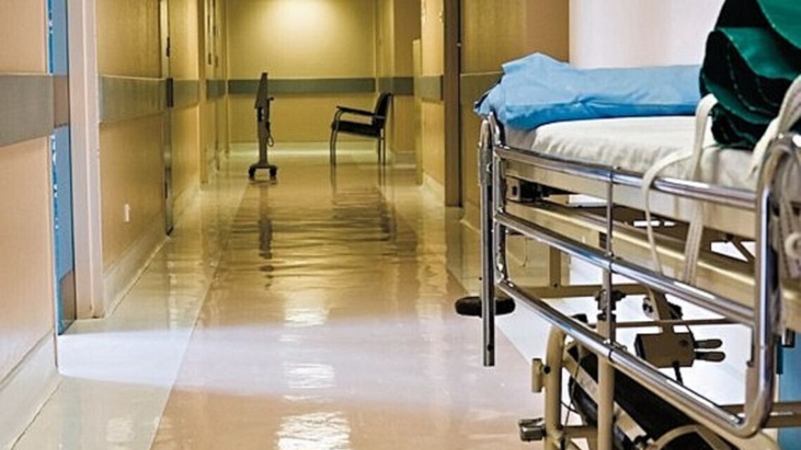 Стрілянина в лікарні Івано-Франківська: П’яний пацієнт відкрив вогонь тричі (ФОТО)