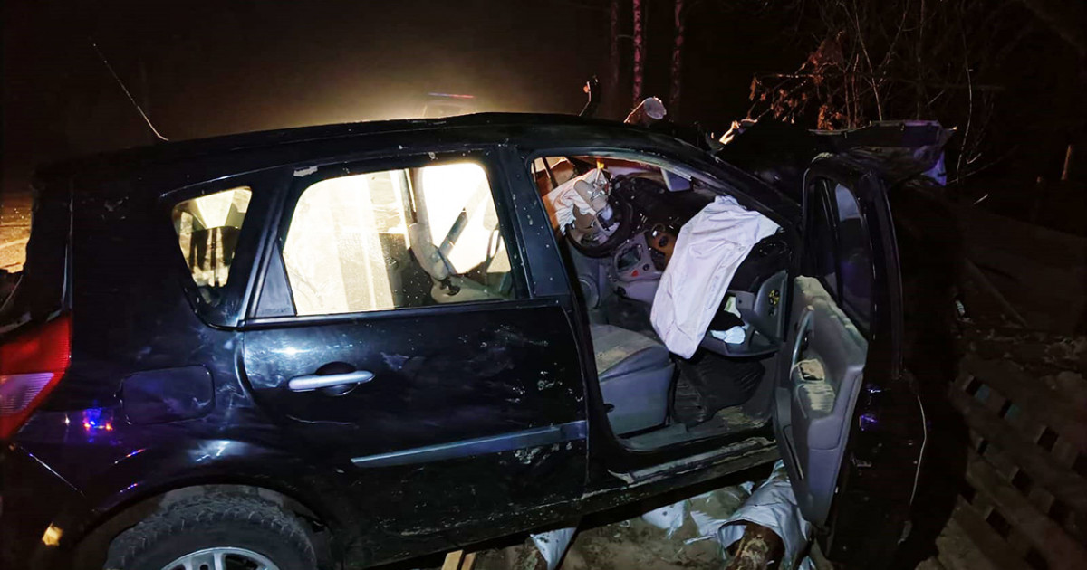Смертельное ДТП в Черниговской области: автомобиль врезался в блокпост