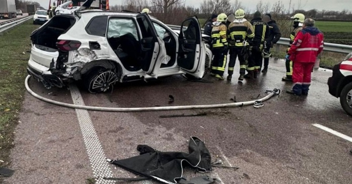 Жуткое ДТП в Киевской области привело к гибели двух людей