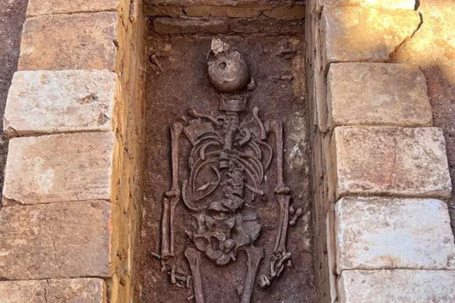 Три захоронения, датируемые V веком нашей эры, обнаружены в Португалии (Фото)
