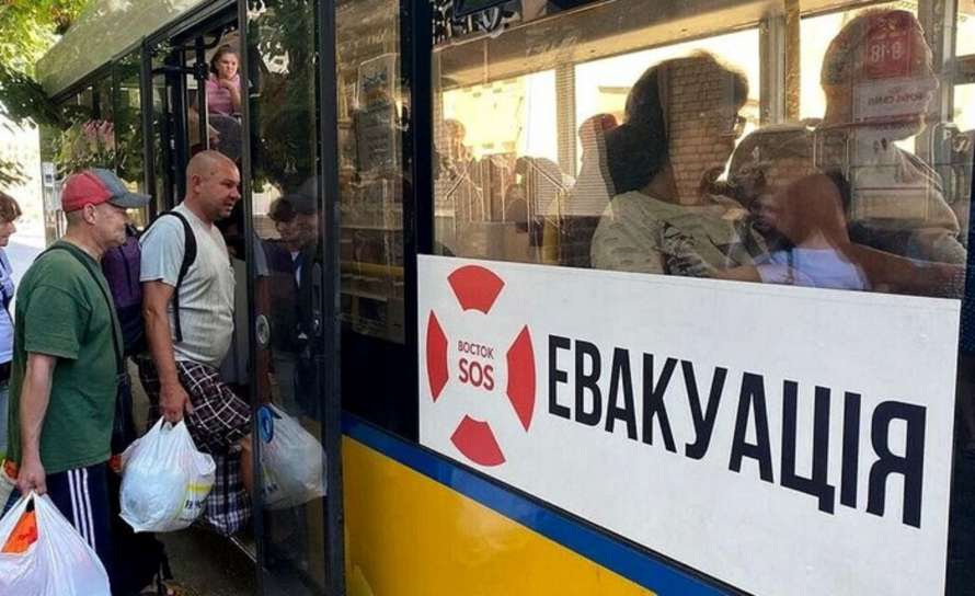 На Днепропетровщине объявлена принудительная эвакуация из 14 общин