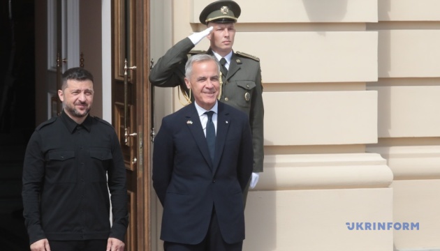 Зеленський і Карні обговорили кроки для посилення стійкості української енергосистеми