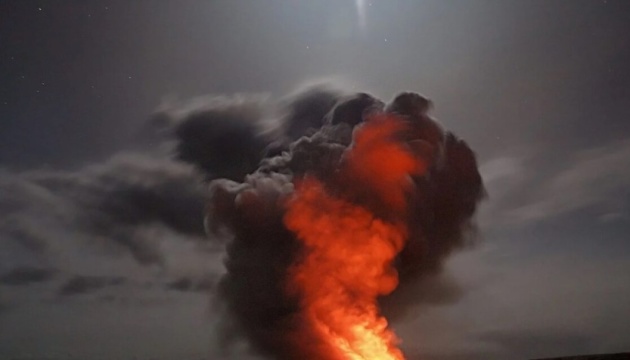 У кількох регіонах Росії заявили про атаку дронів: під ударом ТЕЦ, НПЗ та електропідстанція