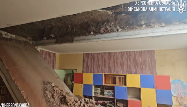 У Херсоні показали обстріляний росіянами дитячий садок - били двічі