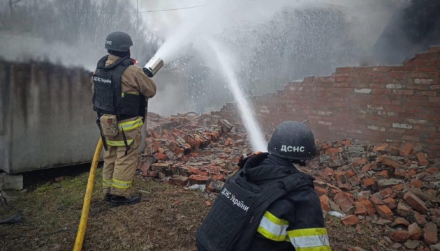 Армія РФ минулої доби обстрілювала на Чернігівщині обʼєкти звʼязку, енергетики та транспорту