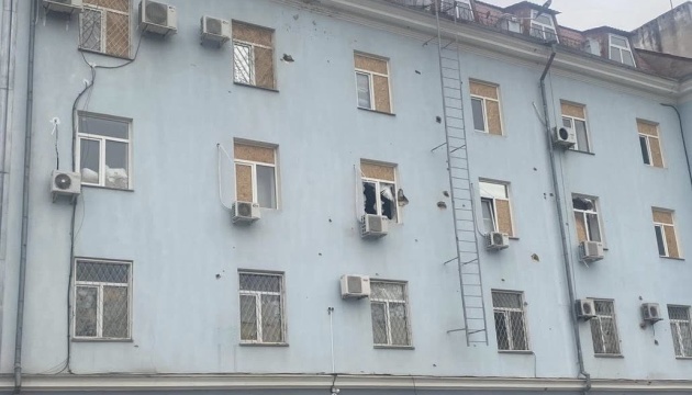 Росіяни обстріляли з артилерії будівлю податкової у Херсоні