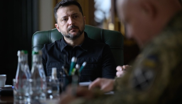 Зеленський - про атаку на маршрутку в Херсоні: Росіяни давно перейшли межу вседозволеності