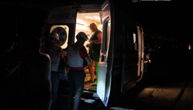 Одна людина загинула й шестеро поранені внаслідок чергової атаки росіян на Запоріжжя