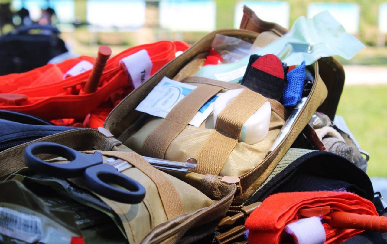 Учиться накладывать турникет и оказывать помощь приглашают жителей Харьковщины