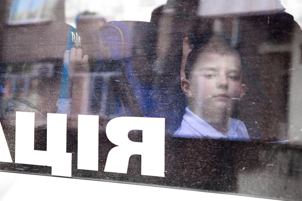 ХОВА: скольких детей уже эвакуировали на Харьковщине без согласия родителей